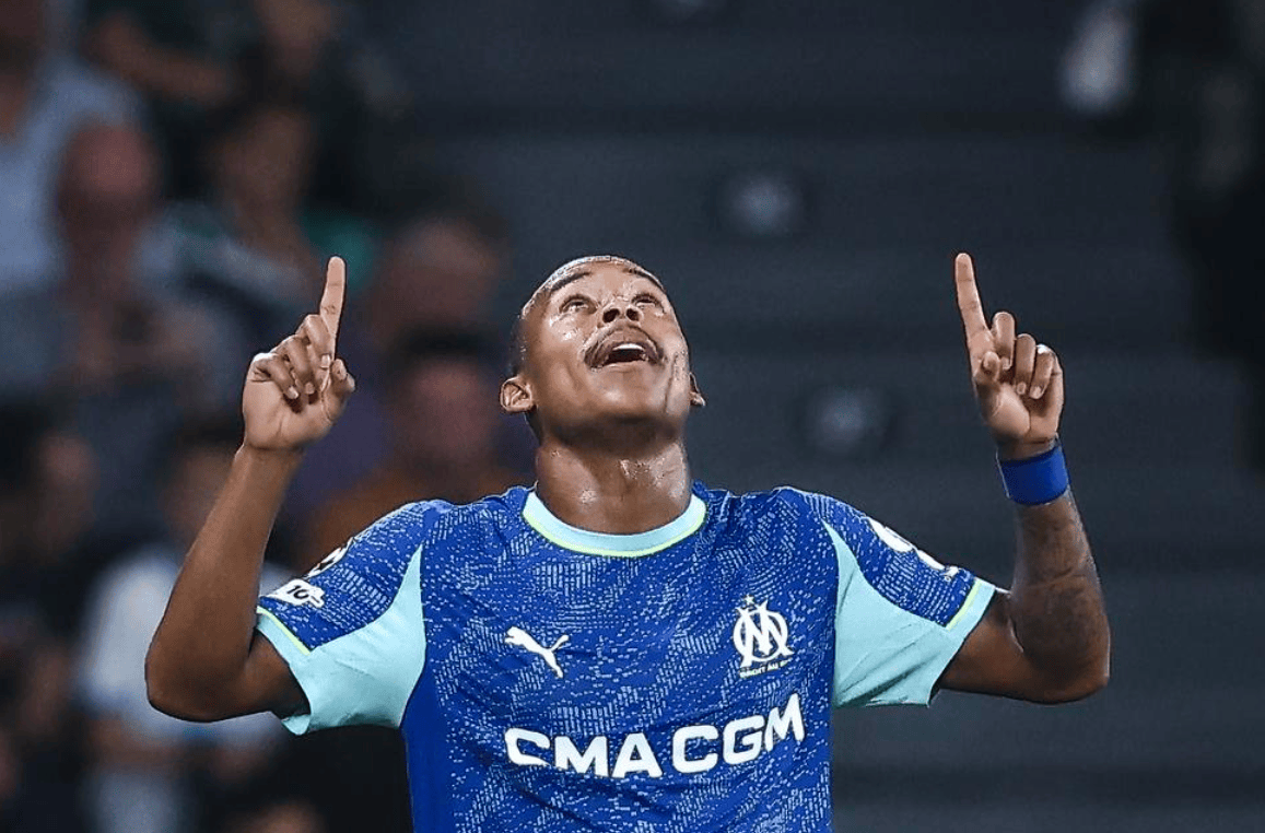 包含马赛迎法甲关键赛，赛前战术微调，球迷炸锅，心理建设被强调的词条