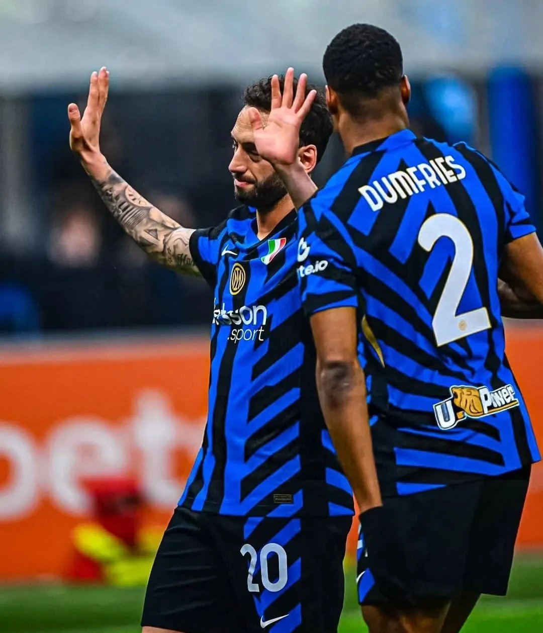 赛地聚焦:国王杯今夜热度飙升;AC米兰造点机会;话题不断;年轻球员得到机会的简单介绍 赛地聚焦:国王杯今夜热度飙升;AC米兰造点机会;话题不断;年轻球员得到机会的简单介绍