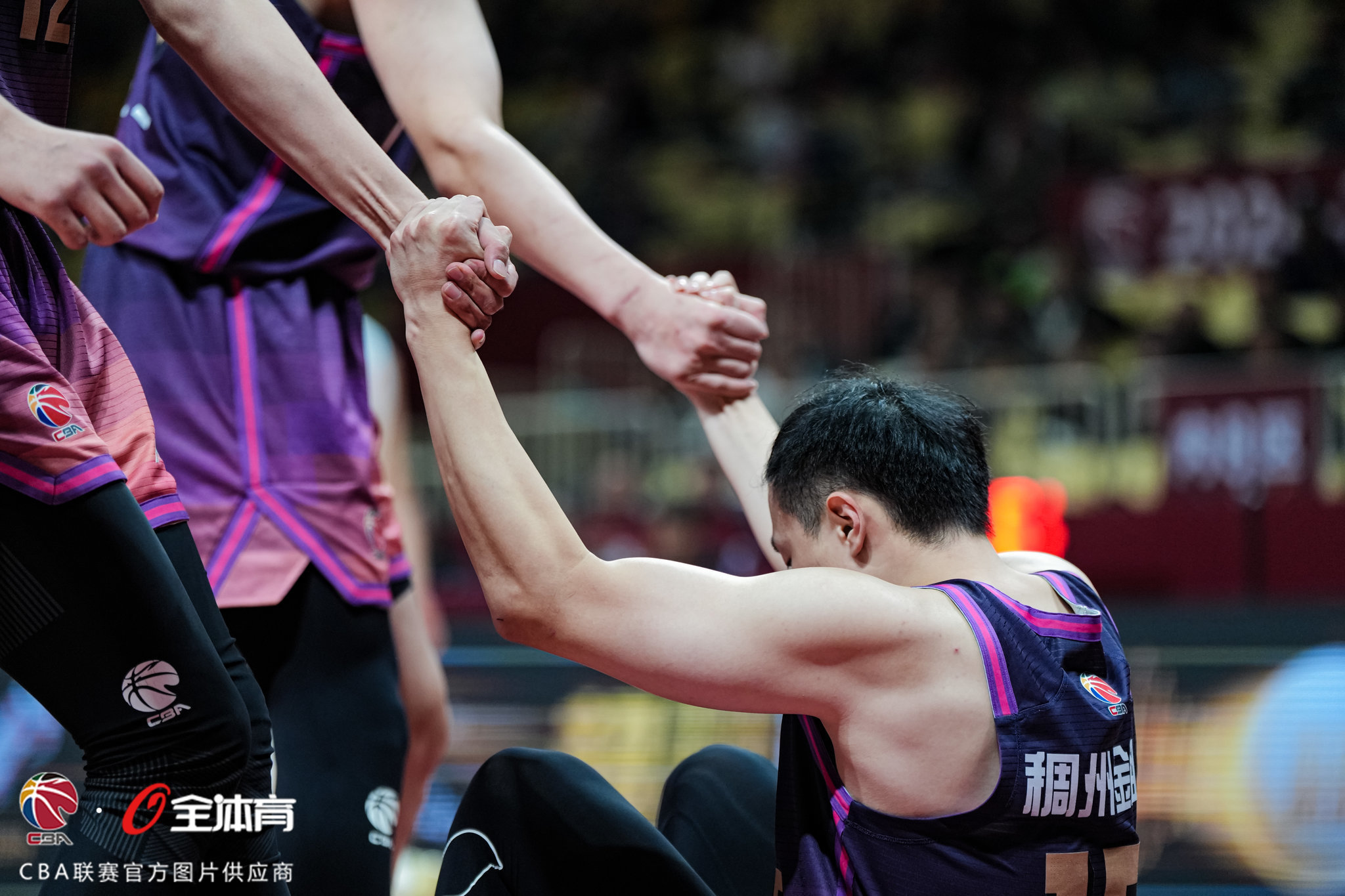 关于浙江稠州发布备战花絮,赛后回应争议,CBA常规赛任务艰巨,更衣室氛围转暖的信息 关于浙江稠州发布备战花絮,赛后回应争议,CBA常规赛任务艰巨,更衣室氛围转暖的信息