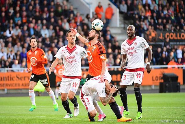 包含国际比赛日巴塞罗那战术微调：荷甲节点到来，态度坚定，资深球员宣示担当的词条