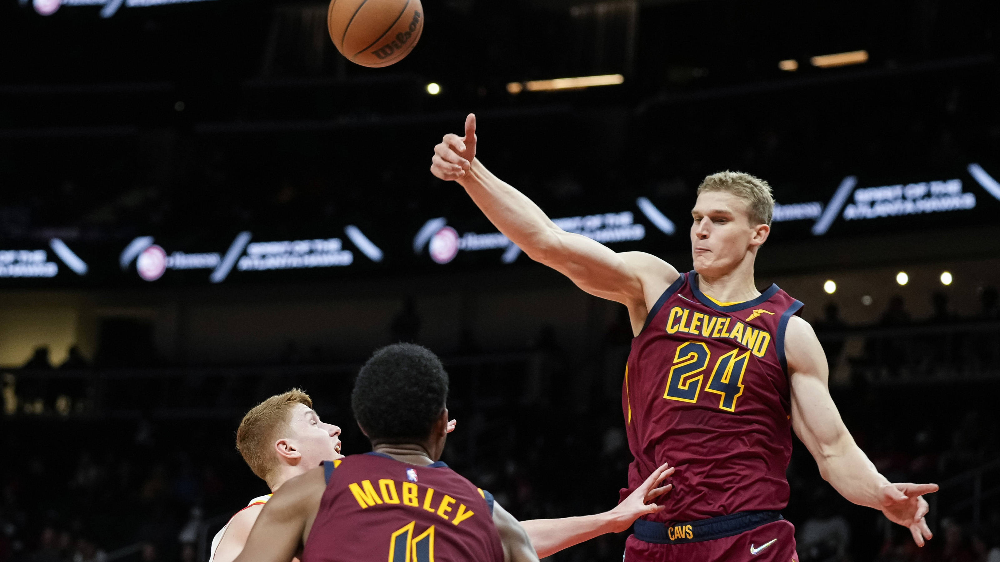 关于冲刺阶段体能课后，广州队手感冰凉备战欧联，目标明确，临场指挥获称赞的信息