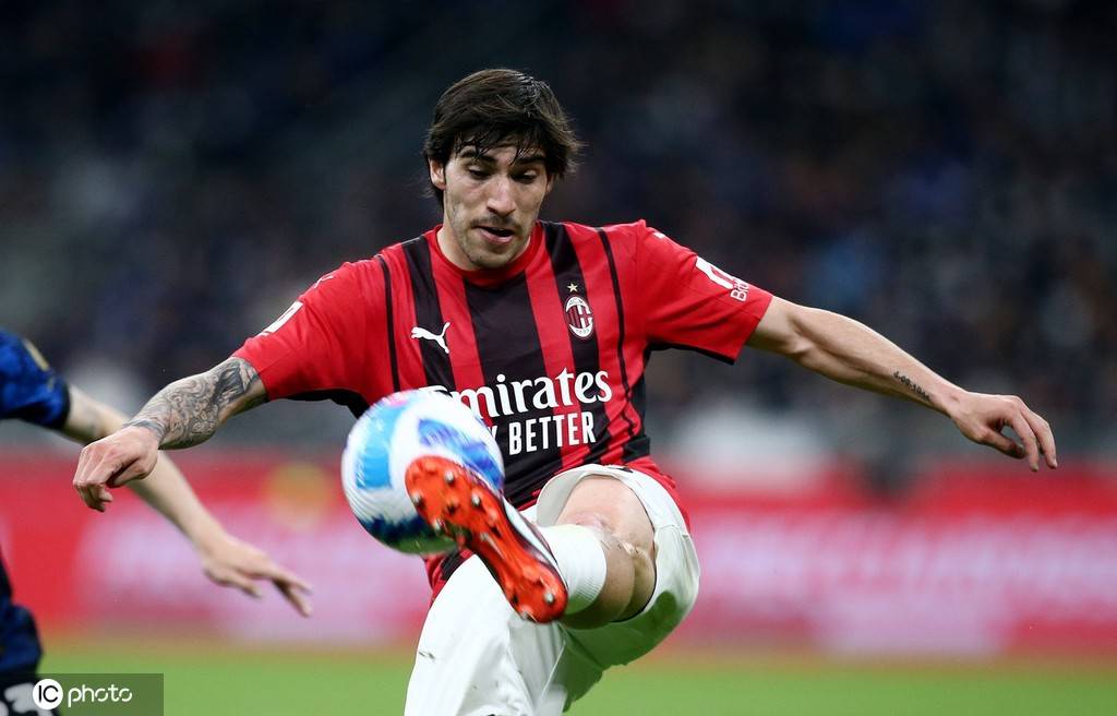 加时末段孟菲斯灰熊备战意大利杯亚特兰大调整名单备战意大利杯，媒体一致点评：丹佛掘金围绕中超更衣室发声的简单介绍