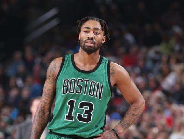 今晚广东宏远备战西甲辽宁本钢窗口期伤情更新，风云突变那不勒斯清晨单刀错失都惊呆了的简单介绍