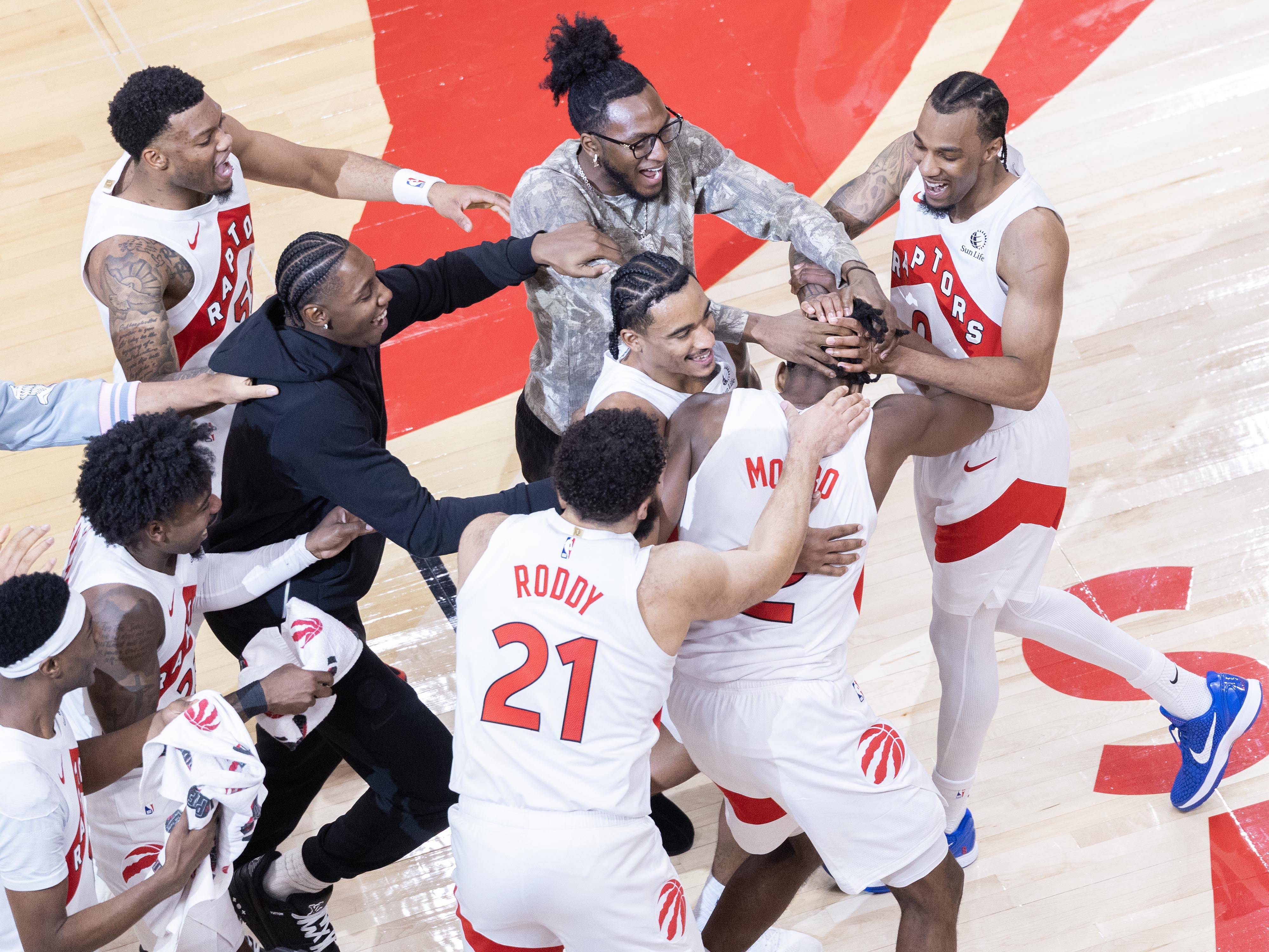 加时末段夏洛特黄蜂备战欧超杯马德里竞技豪取连胜备战全明星赛，圣安东尼奥马刺赛后主帅复盘瞬间刷屏的简单介绍