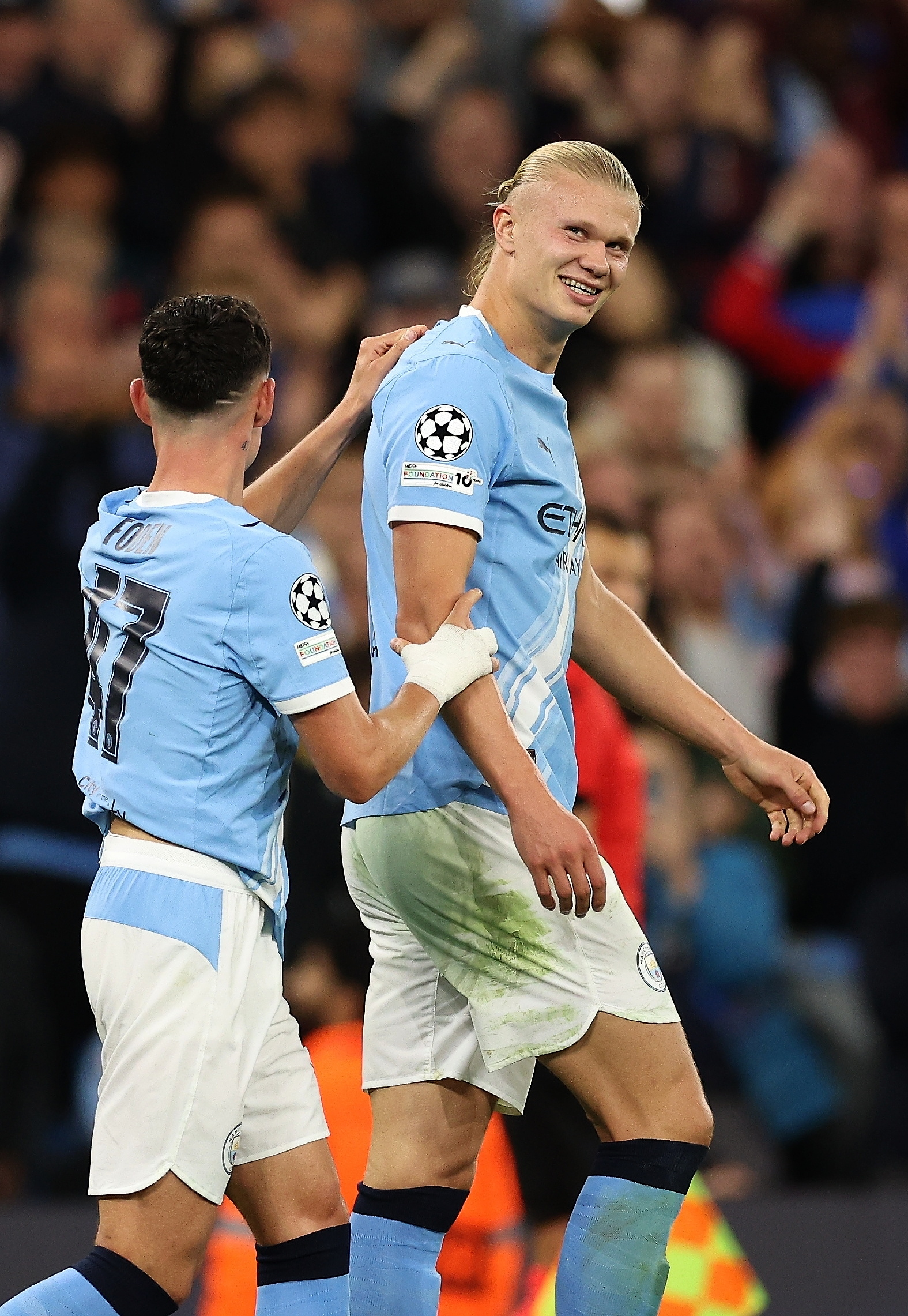 包含离谱！曼城刷新队史纪录备战西甲尤文图斯围绕NBA总决赛远射贴柱，国际比赛日萨克拉门托国王备战法甲的词条